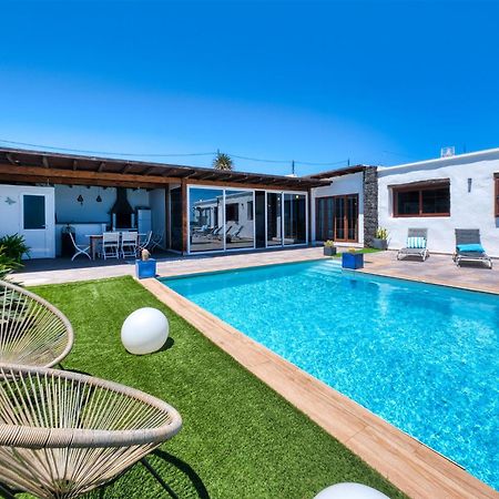 Villa Macher Piscina Y Bar Piscina تياس المظهر الخارجي الصورة